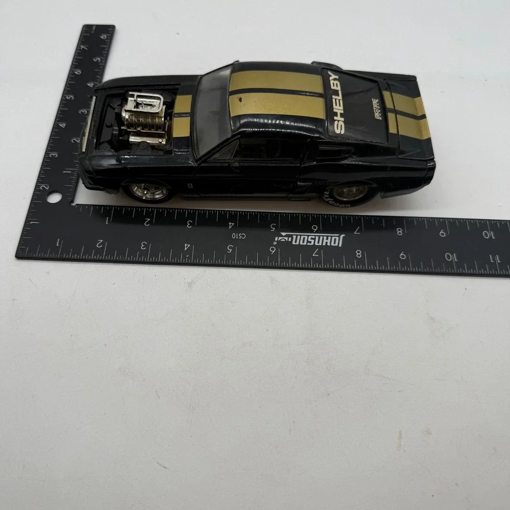 Jada Toys Bigtime Muscle 1967 Ford Shelby Mustang GT500 Black Gold 1/24 Diecast
